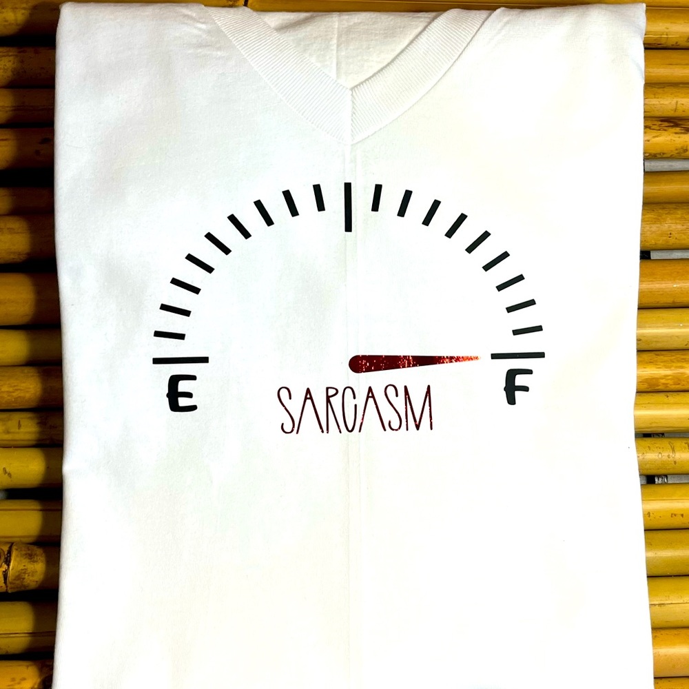Small vneck tshirt “full sarcasm”